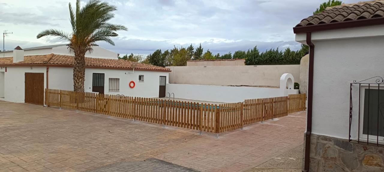 Villa Las Tres Hermanas Albarreal De Tajo By Toledo Ap Eksteriør bilde
